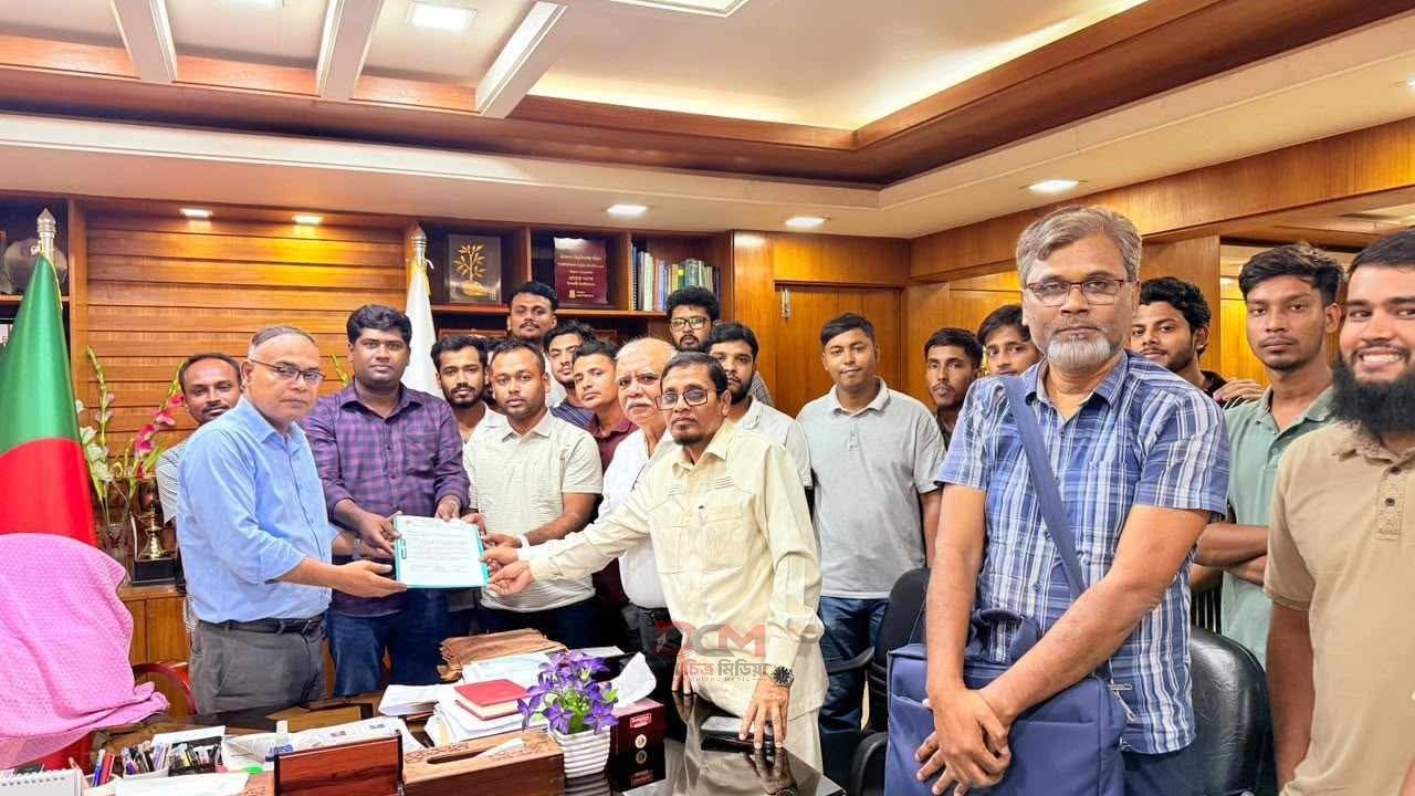 ইসলামী বিশ্ববিদ্যালয়ে সৌর প্যানেল স্থাপনের দাবি ছাত্রদলের